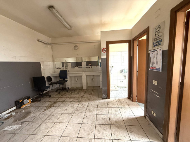 Opificio in vendita a Controguerra