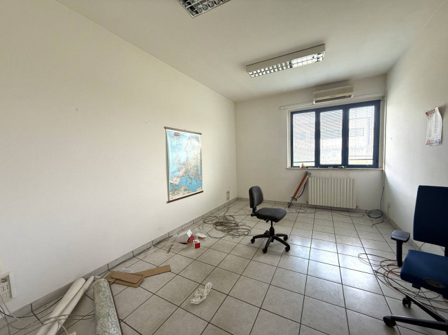 Opificio in vendita a Controguerra