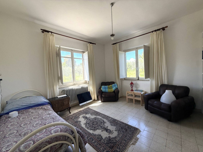 Casa singola/ Villa in vendita a Controguerra