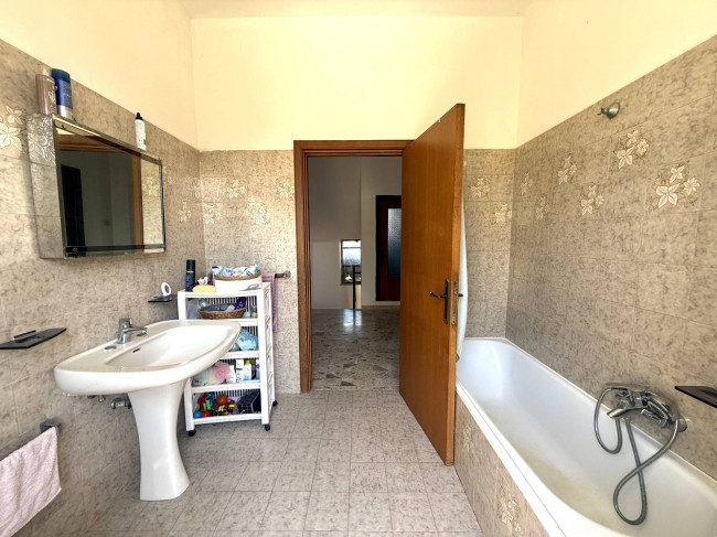 Casa singola/ Villa in vendita a Controguerra