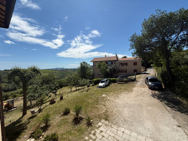 Casa singola/ Villa in vendita a Controguerra
