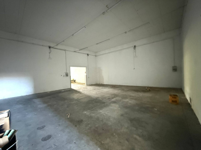 Opificio in vendita a Acquaviva Picena