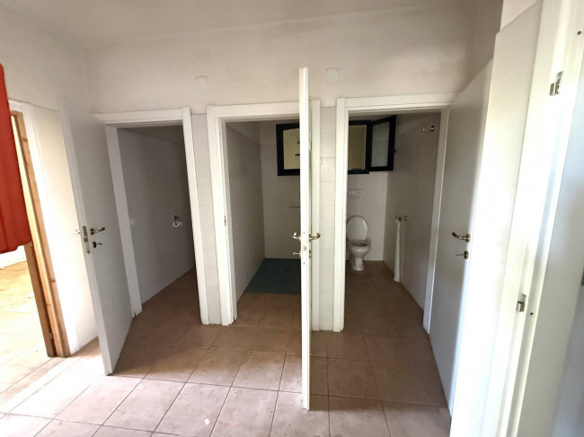 Opificio in vendita a Acquaviva Picena