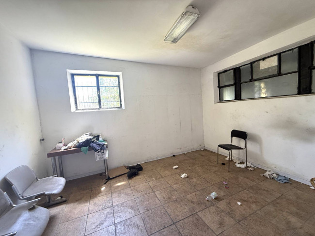 Opificio in vendita a Acquaviva Picena