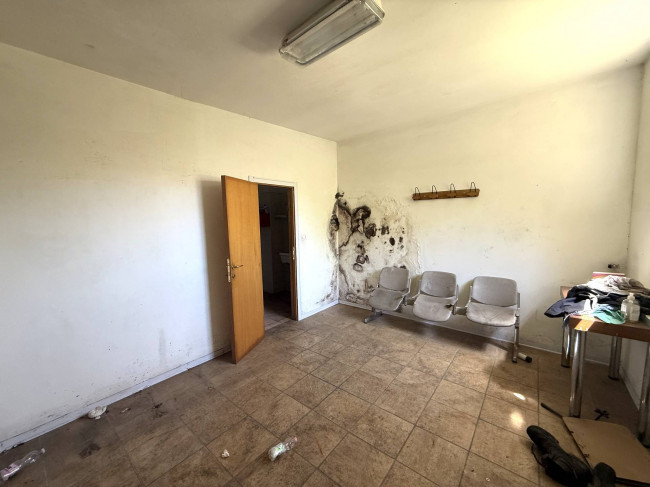 Opificio in vendita a Acquaviva Picena