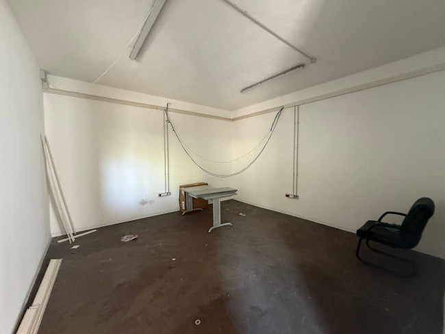 Opificio in vendita a Acquaviva Picena