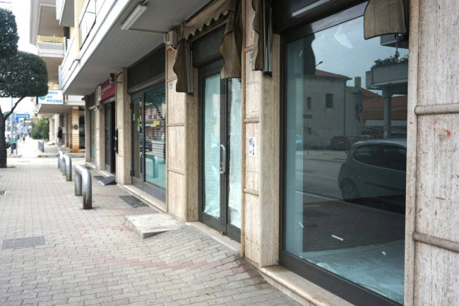 Attività commerciale in vendita a Martinsicuro