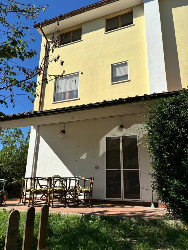 Villa a schiera in Vendita a Bellante