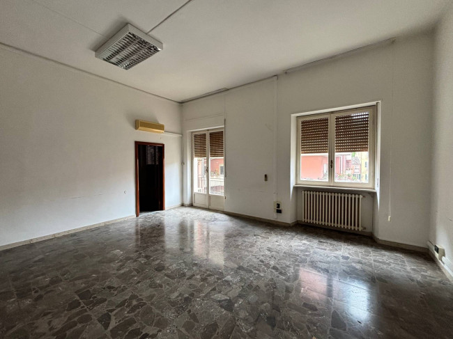Appartamento uso ufficio in Affitto a Teramo