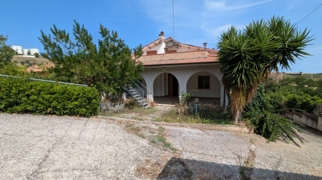 Casa singola in Vendita a Tortoreto