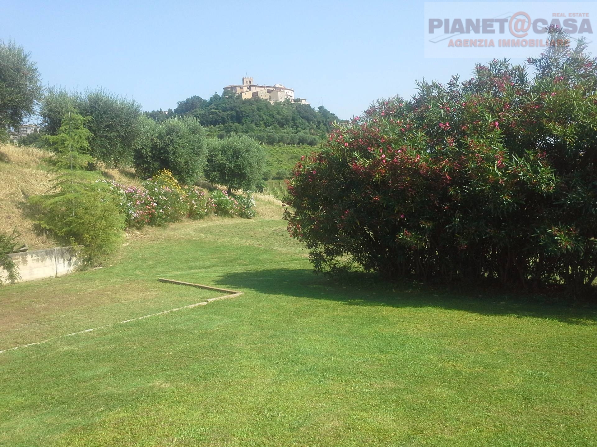 Villa Unifamiliare - Indipendente CASTORANO vendita    PIANETA CASA