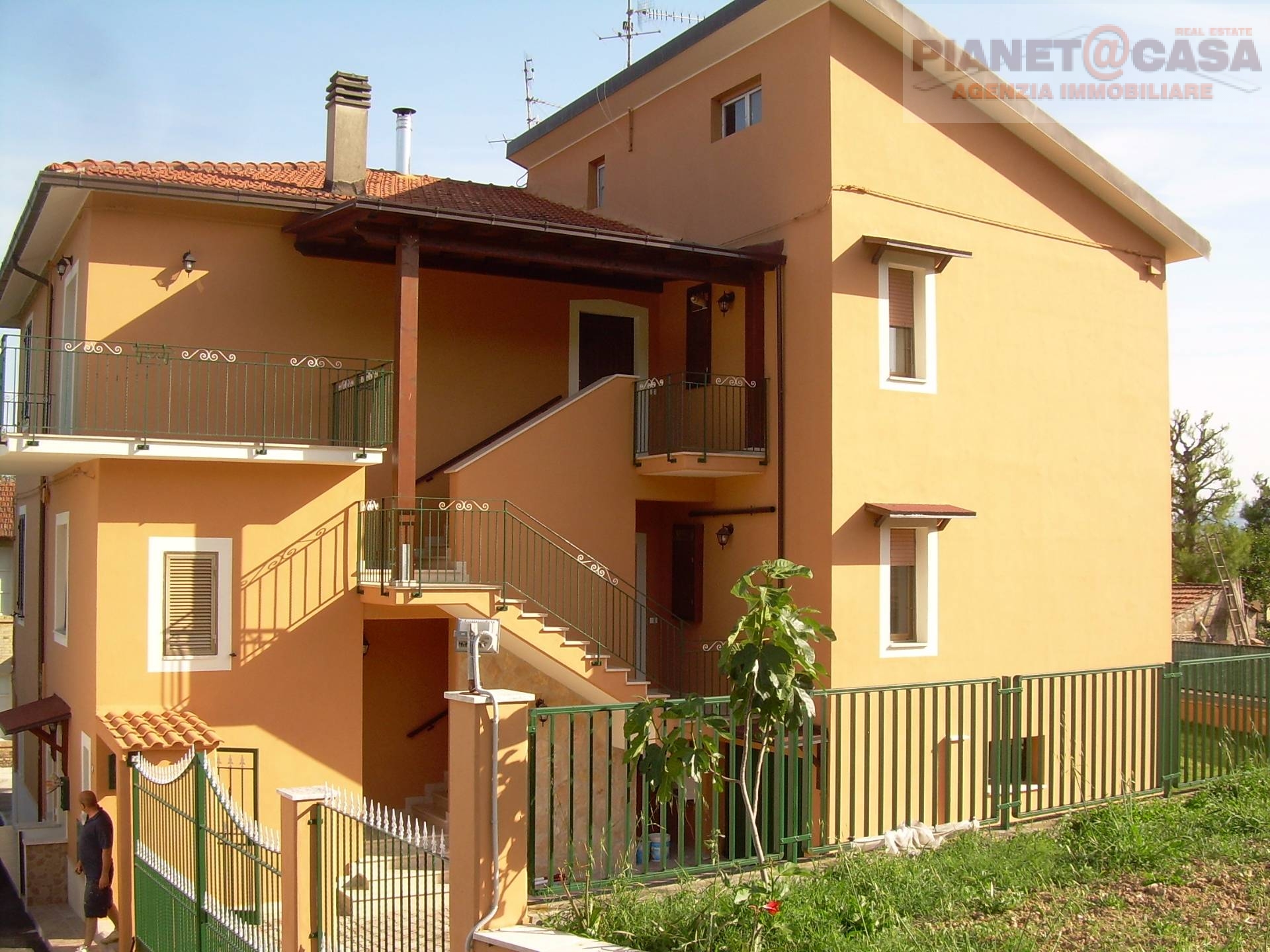  colli del tronto vendita quart:  pianeta casa