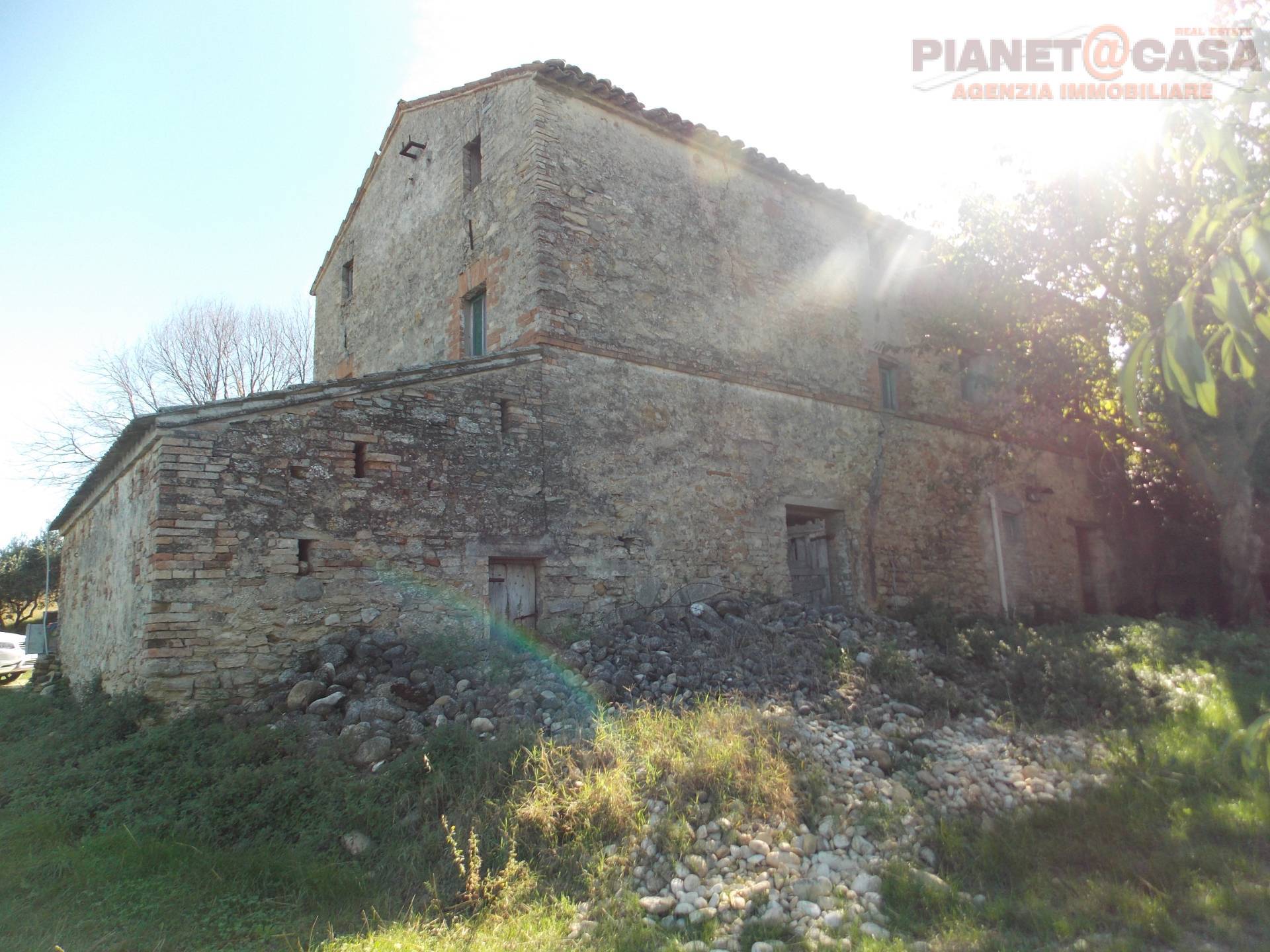 Rustico - Cascina MONTERUBBIANO vendita    PIANETA CASA