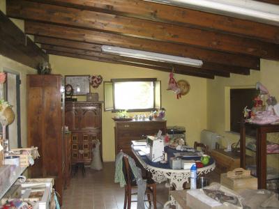 Casa indipendente in vendita a Ancarano (TE)
