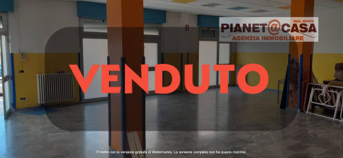 Locale Commerciale / Artigianale in vendita a Spinetoli