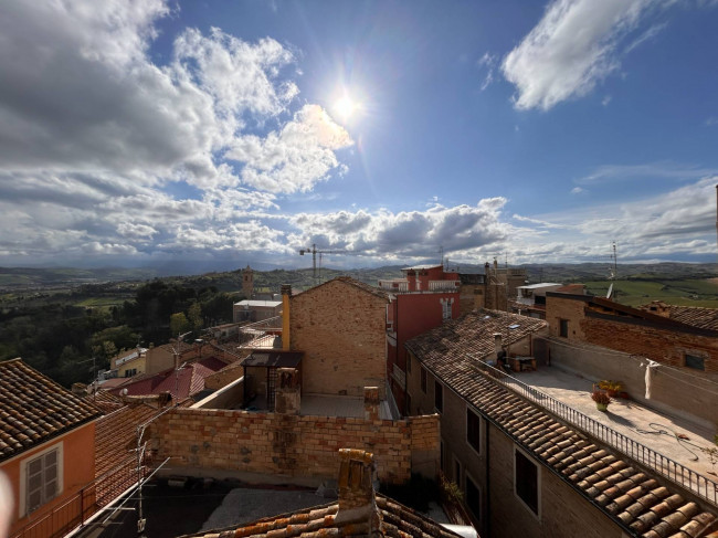 casa affiancata cielo - terra in vendita a Monsampolo del Tronto