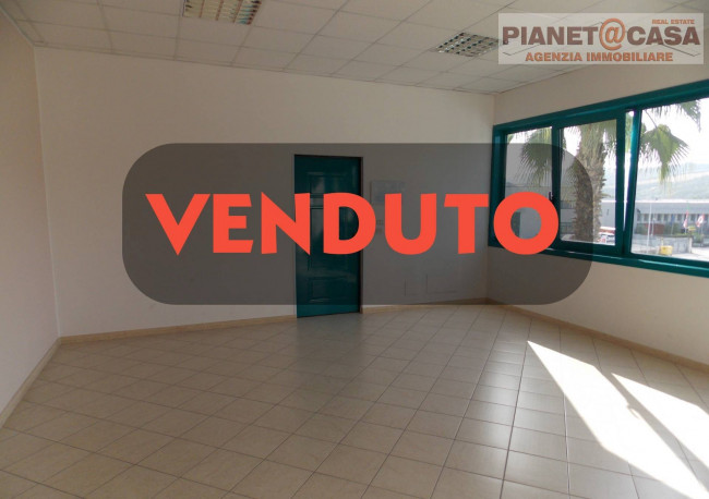 Locale Commerciale / Artigianale in vendita a Spinetoli