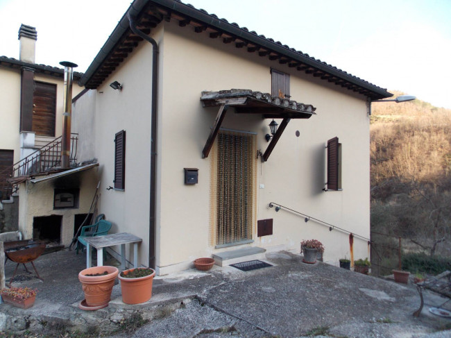 Casa indipendente in vendita a Acquasanta Terme