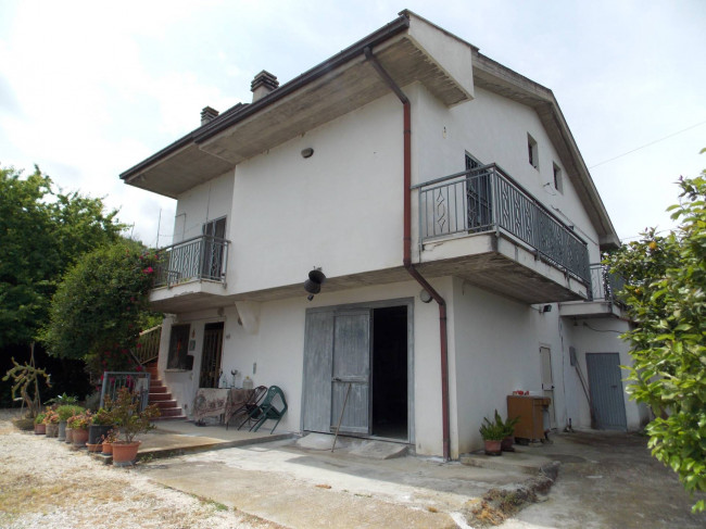Casa indipendente in vendita a Ancarano