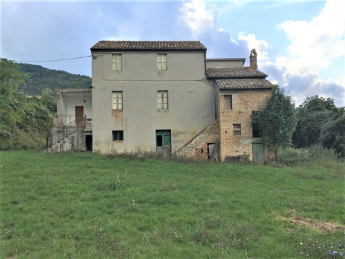 CASA COLONICA in vendita a Rotella