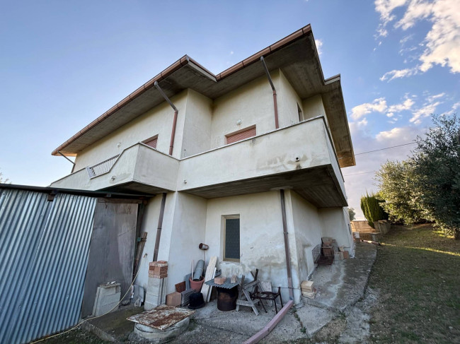 Villa in vendita a Colonnella (TE)