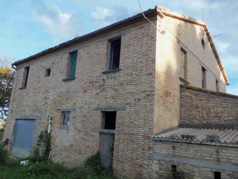 Rustico - Cascina MONSAMPOLO DEL TRONTO vendita    Agenzia Immobiliare CasaViva di Capriotti Flavio