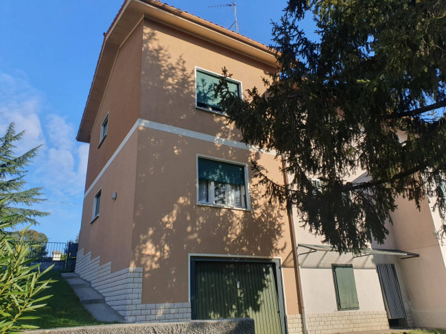 Palazzo in vendita a Gradisca D'isonzo (GO)