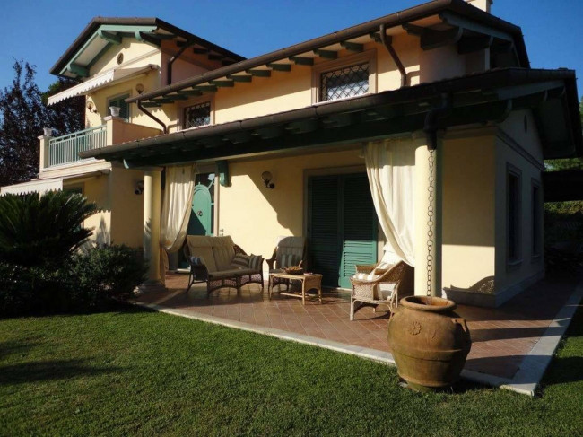 Villa in affitto stagionale a Forte dei Marmi