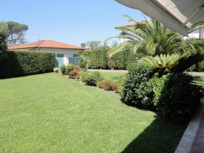 Villa in affitto stagionale a Forte dei Marmi