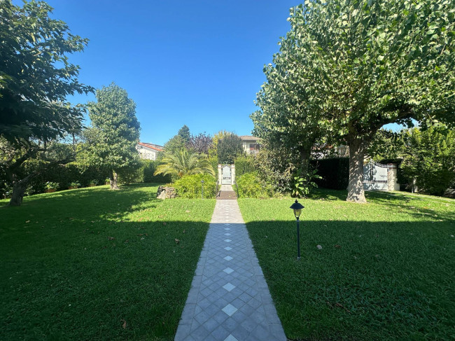 Villa in affitto a Forte Dei Marmi (LU)