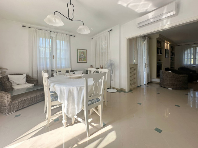 Villa in affitto a Forte Dei Marmi (LU)