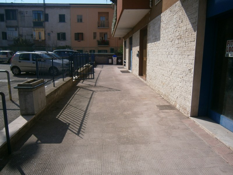 Negozio - Loc.Com. BENEVENTO affitto  Mellusi/Atlantici  Iadanza servizi immobiliari RE