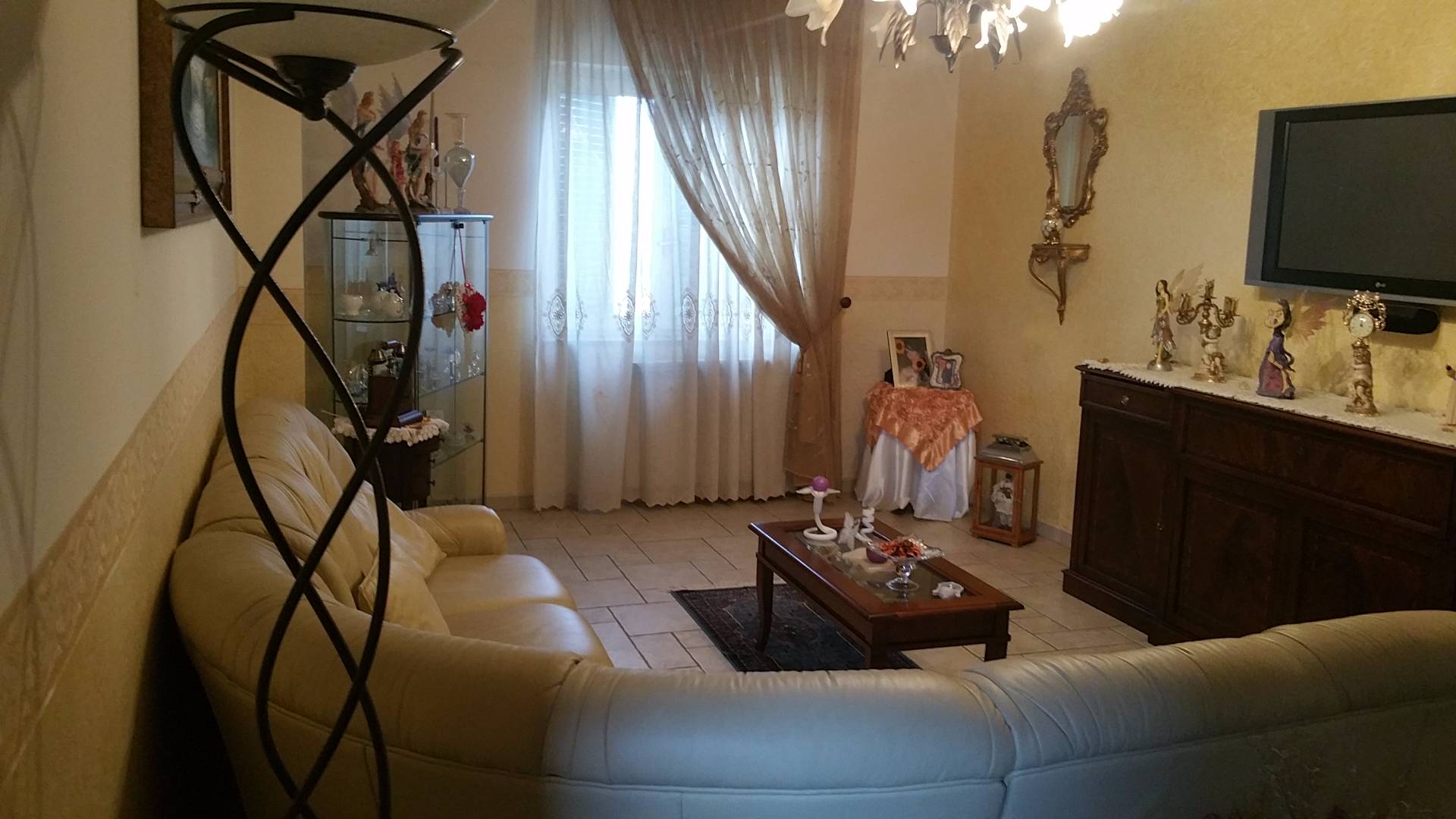 Stabile intero - Palazzo CALVIZZANO vendita    ITI Napoli-Qualiano