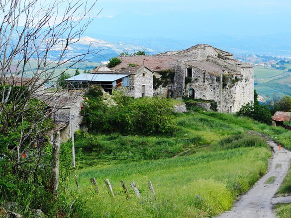 Stabile intero - Palazzo PAGO VEIANO vendita    Iadanza servizi immobiliari RE