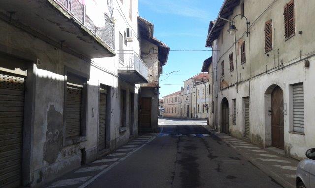 Palazzo in vendita a Livorno Ferraris (VC)