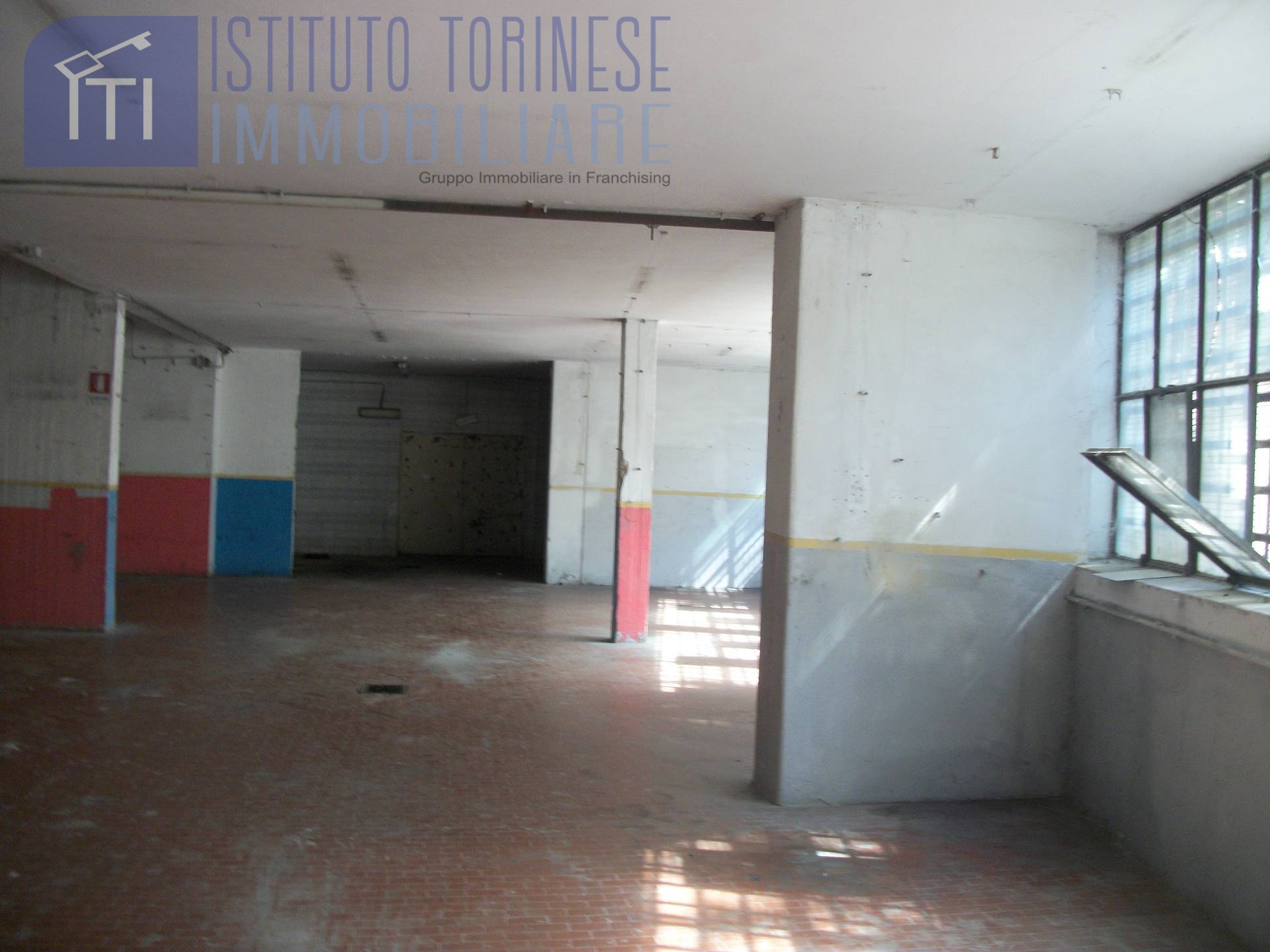 Negozio - Loc.Com. ROMA affitto  Ardeatino/Colombo/Garbatella  ITI ROMA Ostiense