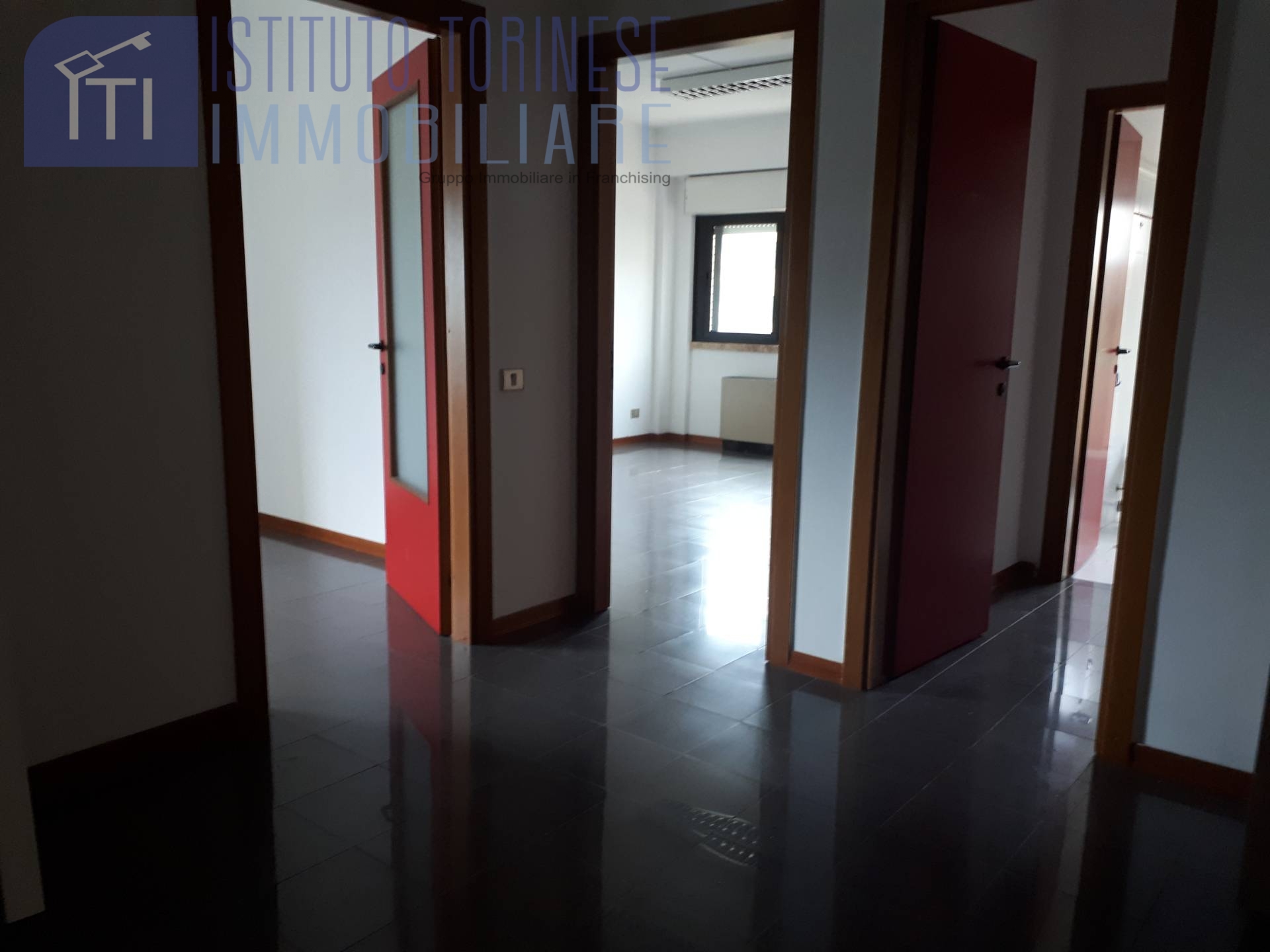 Ufficio - Loc.Com. LATINA affitto  Semicentrale  ITI Latina