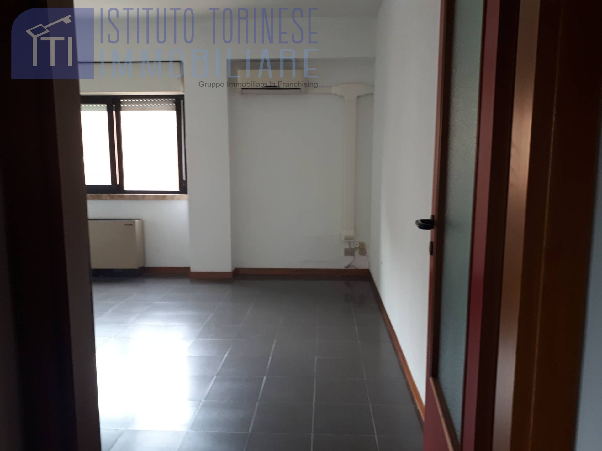 Ufficio - Loc.Com. LATINA affitto  Semicentrale  ITI Latina