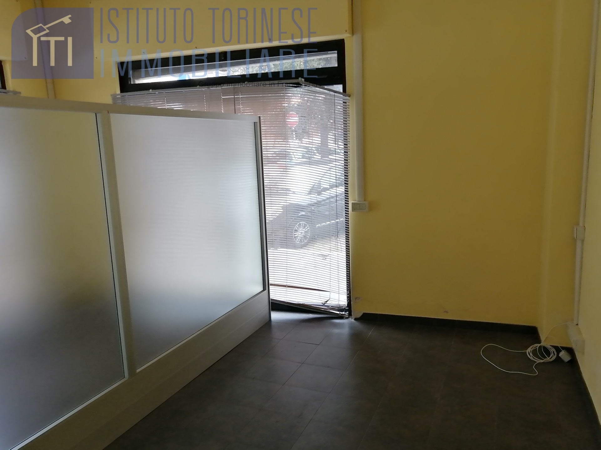 Negozio - Loc.Com. ROMA affitto  Ostia/Ostia antica  Agenzia immobiliare