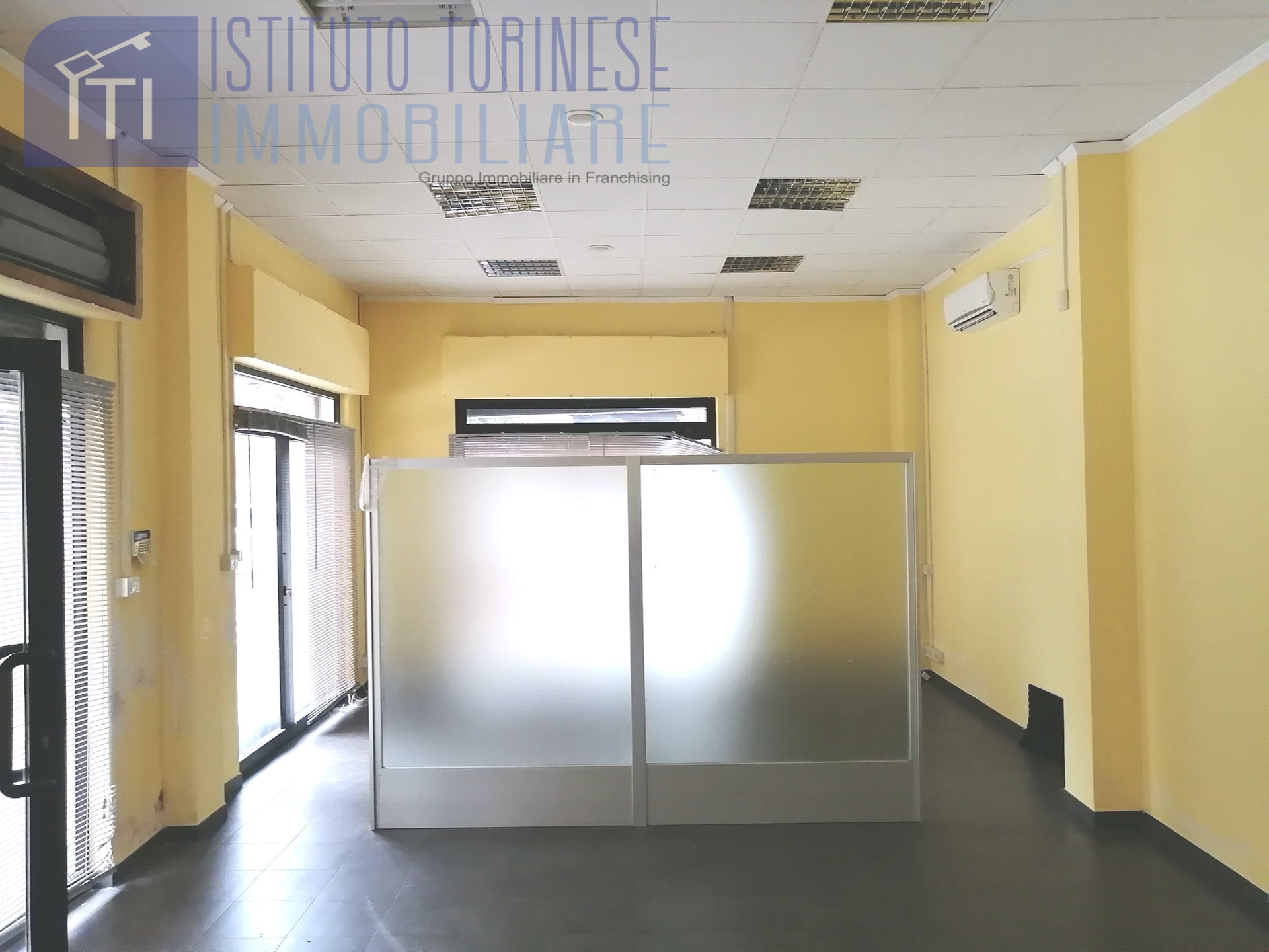 Negozio - Loc.Com. ROMA affitto  Ostia/Ostia antica  Agenzia immobiliare