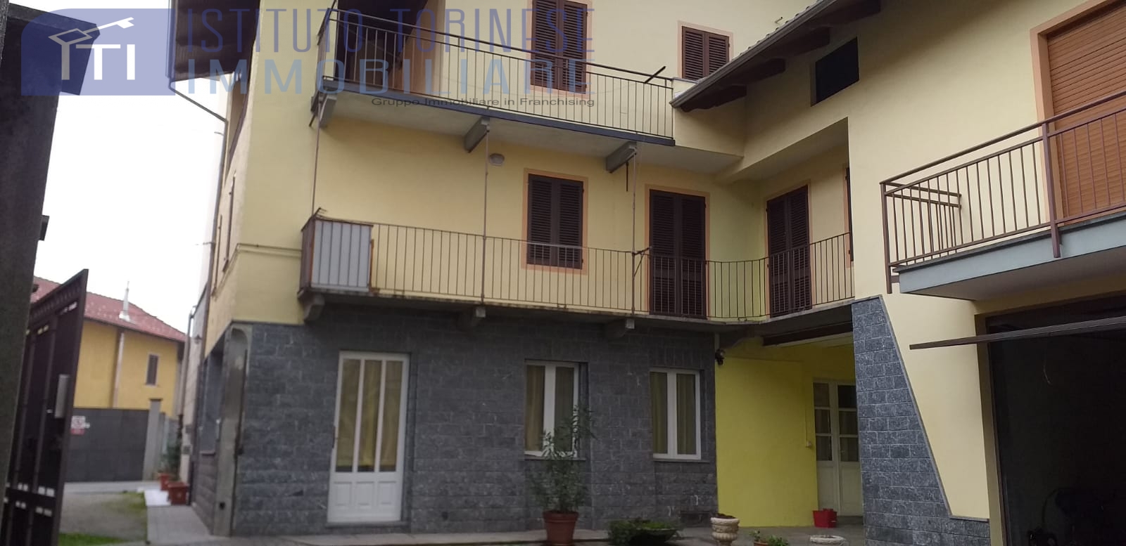 Villa Unifamiliare - Indipendente OCCHIEPPO INFERIORE vendita    ITI Torino-Ivrea