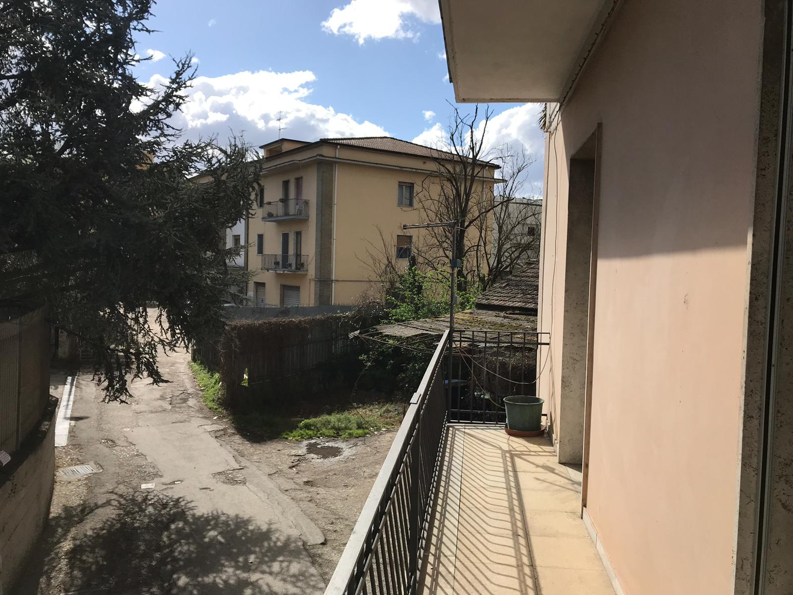 Villa Bifamiliare BENEVENTO vendita  Centro  Iadanza servizi immobiliari RE