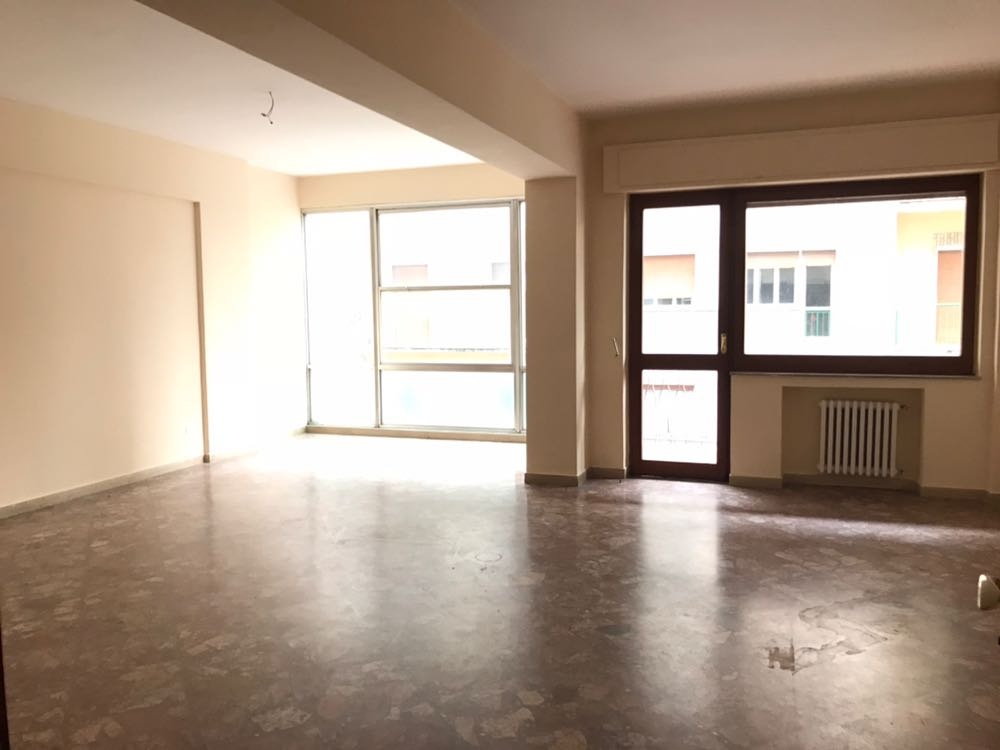 Appartamento BENEVENTO vendita  CENTRO STORICO  Iadanza servizi immobiliari RE