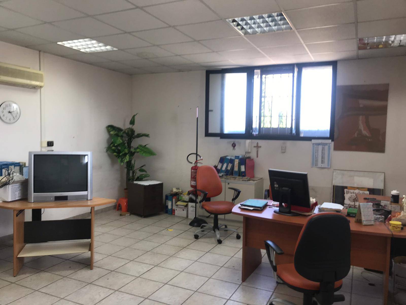 Capannone Commerciale BENEVENTO affitto  CONTRADE  Iadanza servizi immobiliari RE