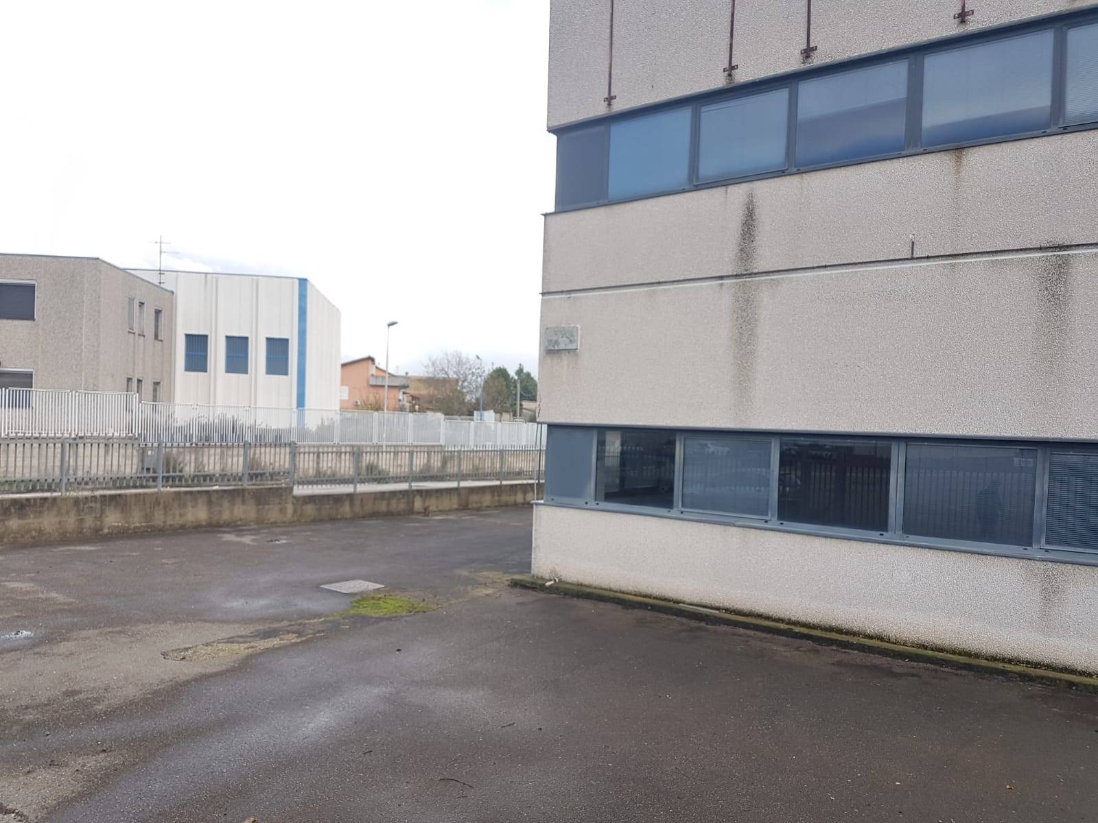 Capannone Commerciale BENEVENTO vendita  CONTRADE  Iadanza servizi immobiliari RE