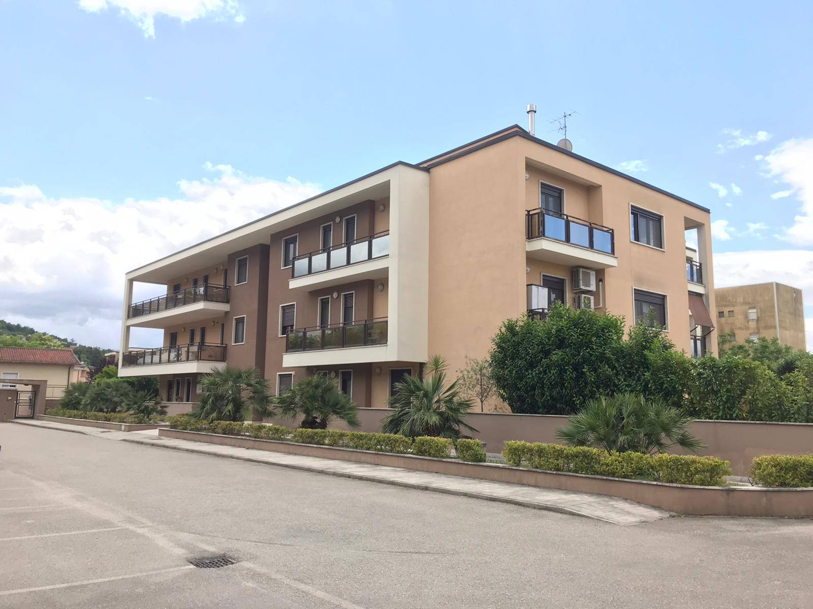 Appartamento BENEVENTO vendita  Centro  Iadanza servizi immobiliari RE