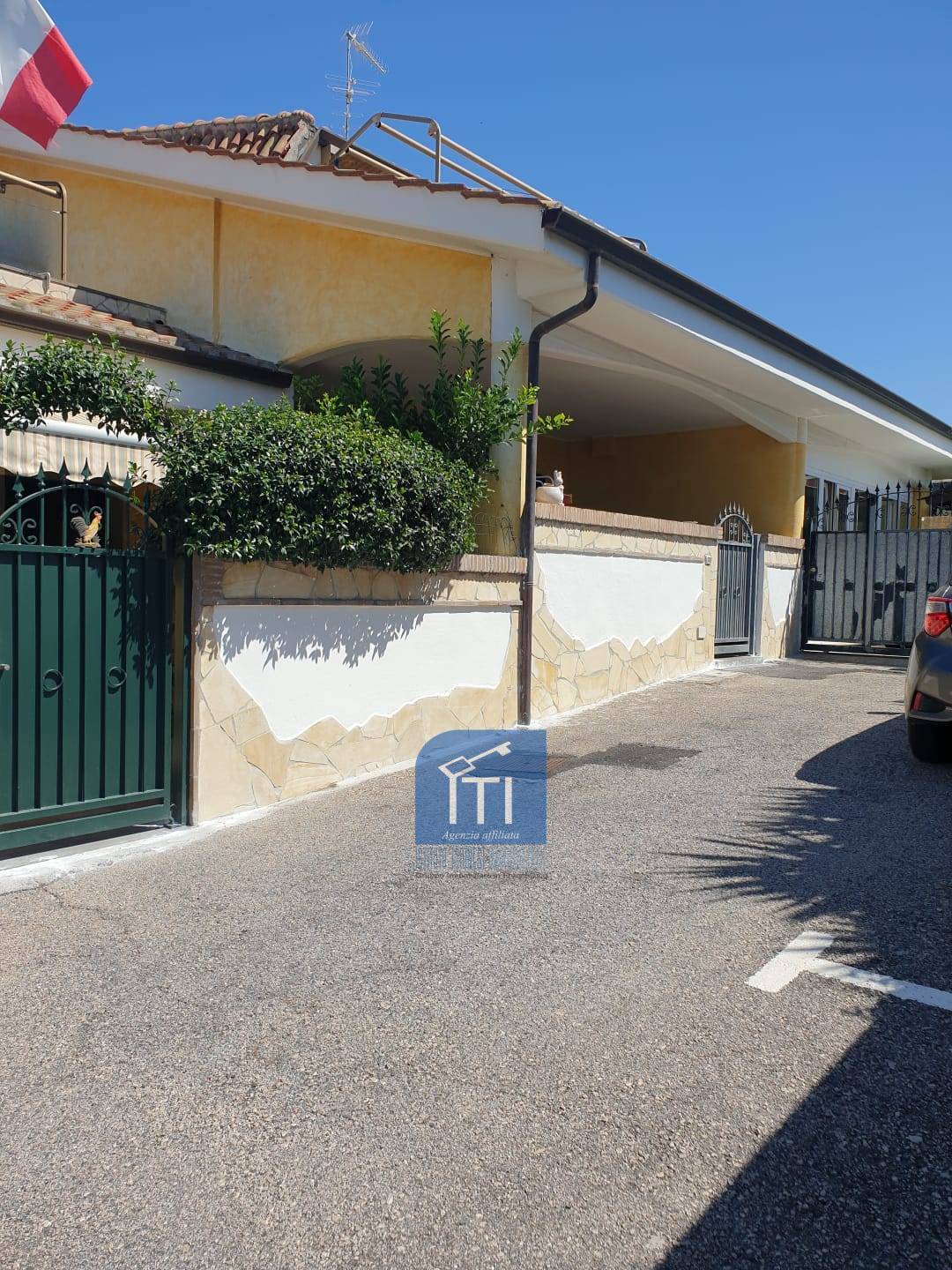 Villa POMEZIA vendita  Torvajanica Alta  ITI Torvaianica