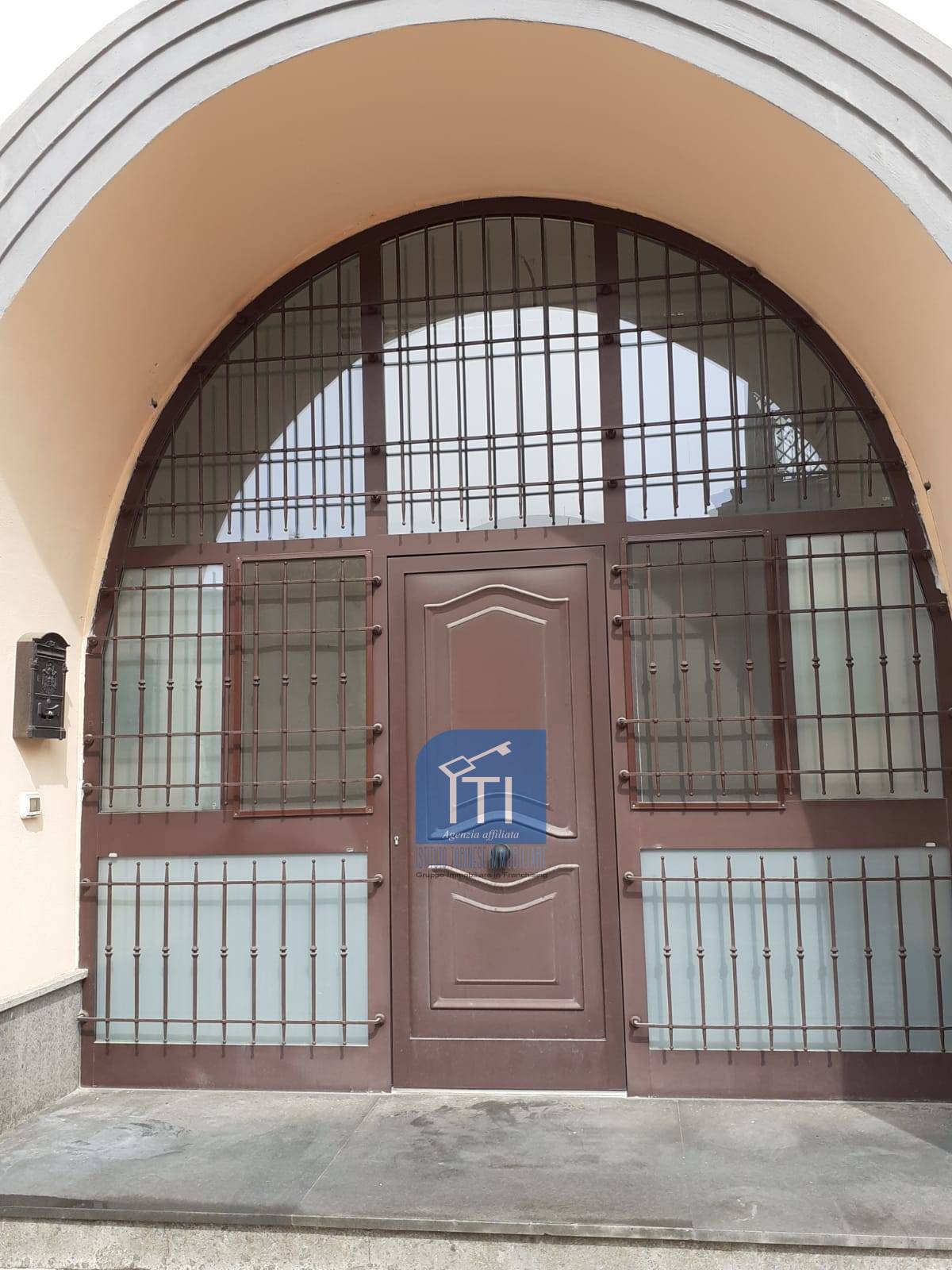 Ufficio - Loc.Com. POZZUOLI affitto    ITI Pozzuoli