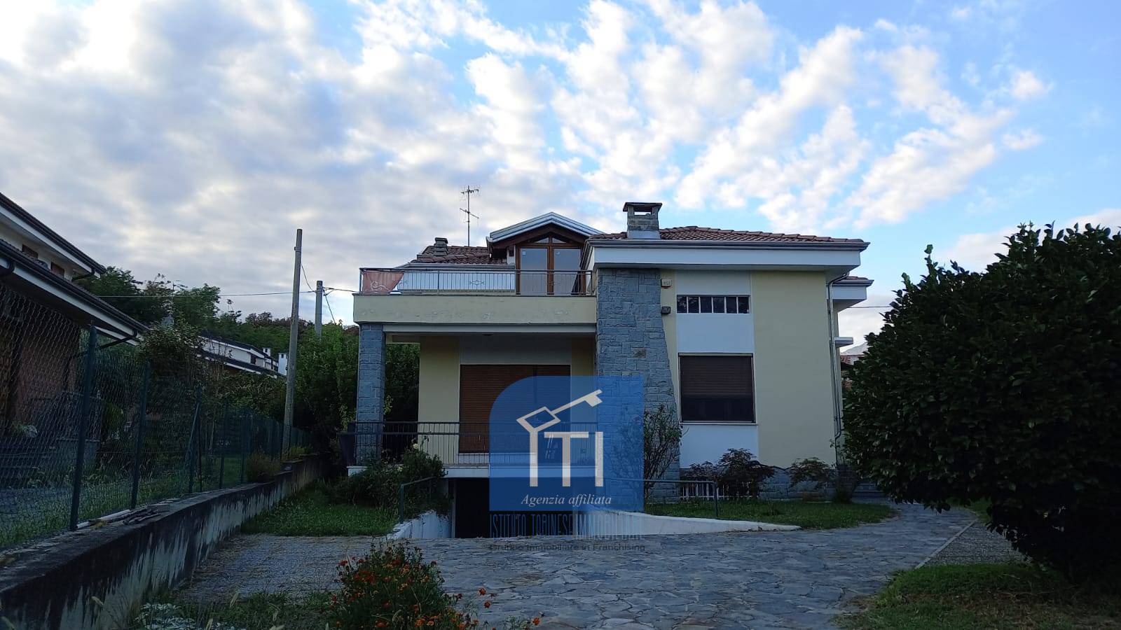 Villa in vendita a Ivrea (TO)