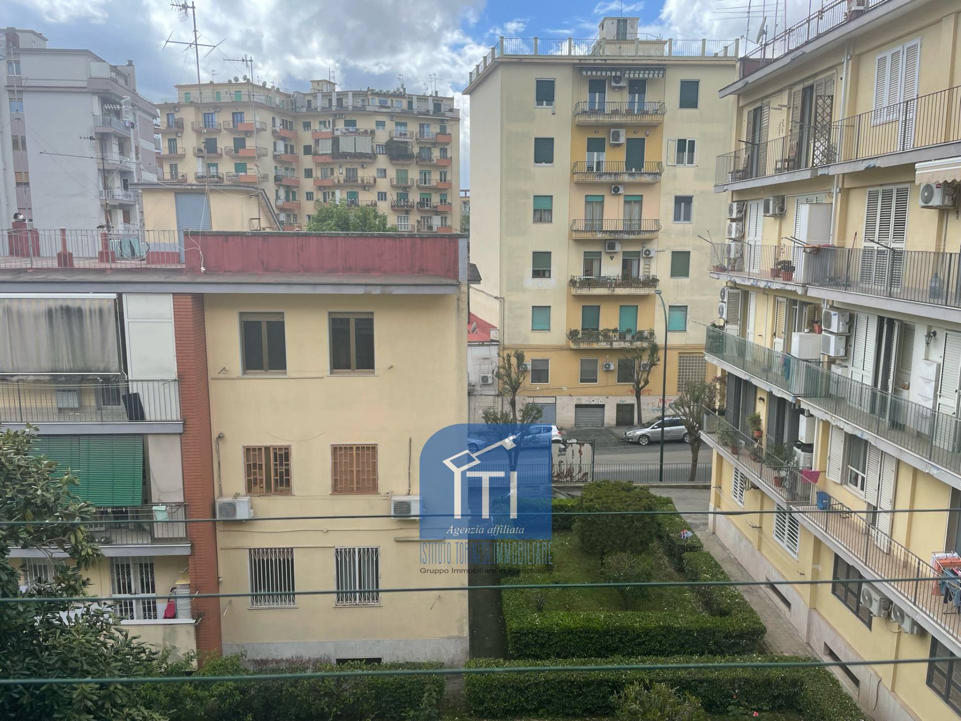 Appartamento in vendita a Arenella, Napoli (NA)